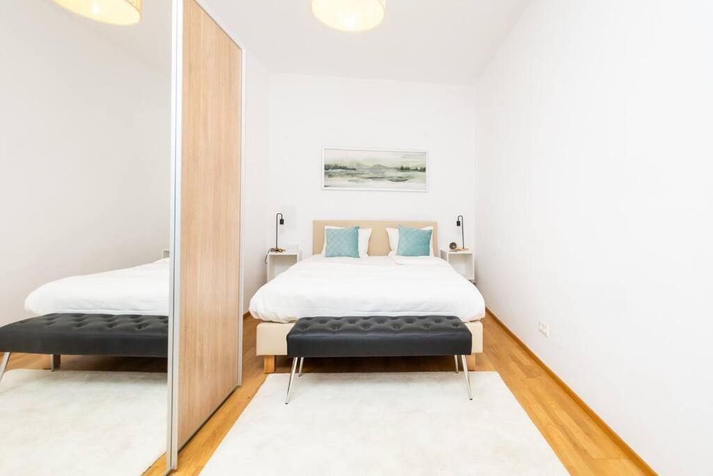 Apartment Orestaliving - Danube Canal View